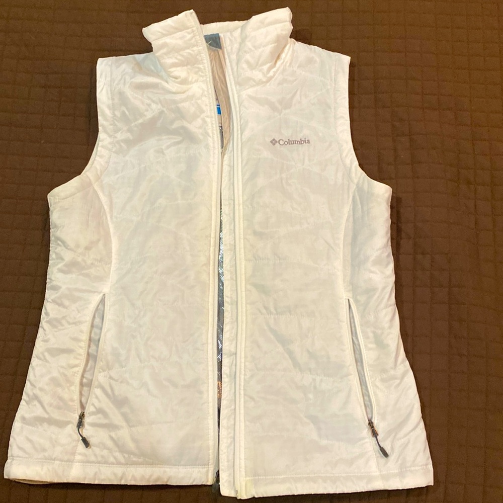 Womens Columbia puffer vest